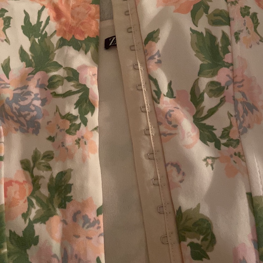 Zara floral corset with boning - Picture 6 of 7